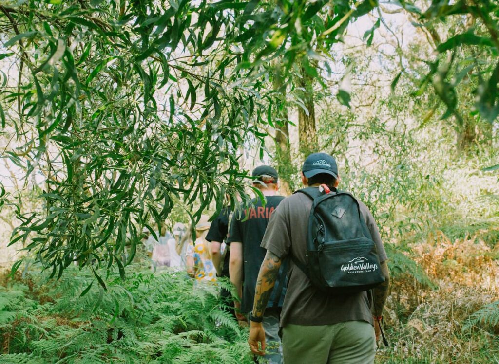 Secondary school group journey camp and adventure program hiking the Mornington Peninsula National Park.